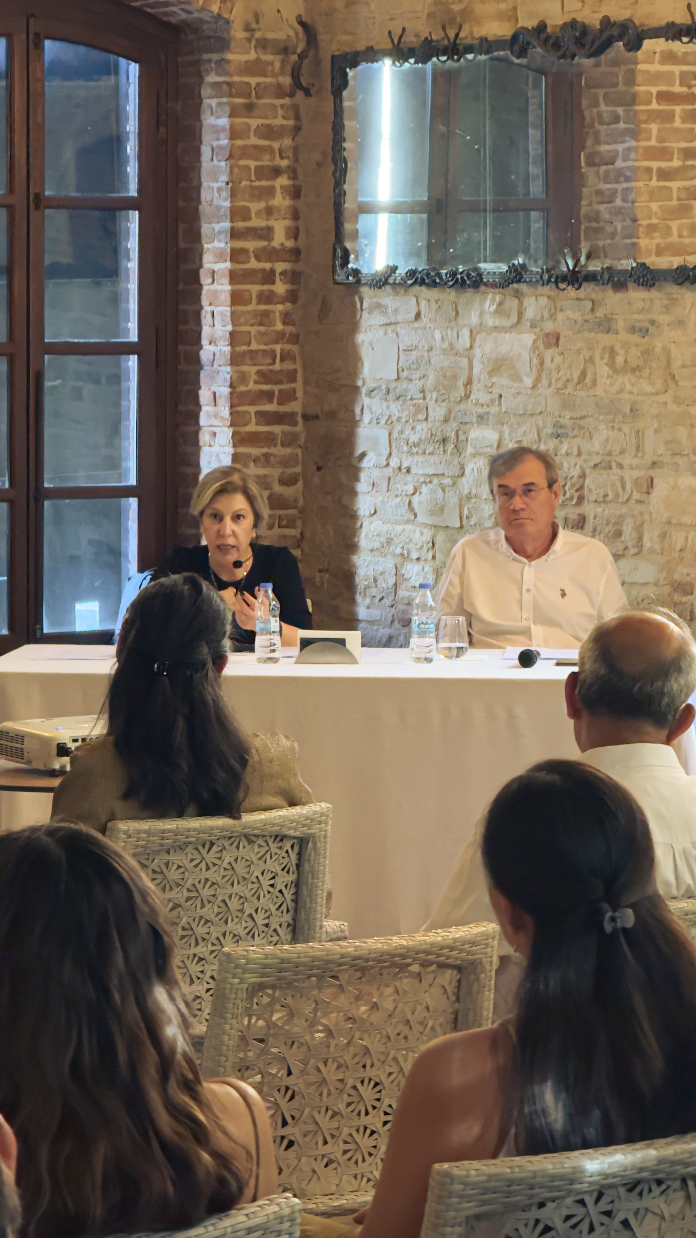 Göçtur — Kuşadası’nda Kültür ve Düşünce Buluşmaları Devam Ediyor Old Town Talks Bu Kez Katılımcılarını Odysseus’un Rotasında Gezdirdi — görsel 1 / 4